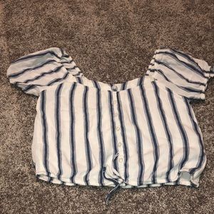 Women’s off the shoulder Hollister top